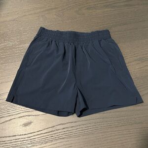 BNWT - Kit and Ace - Women's Dark Navy Athletic Shorts 3.5” with pockets